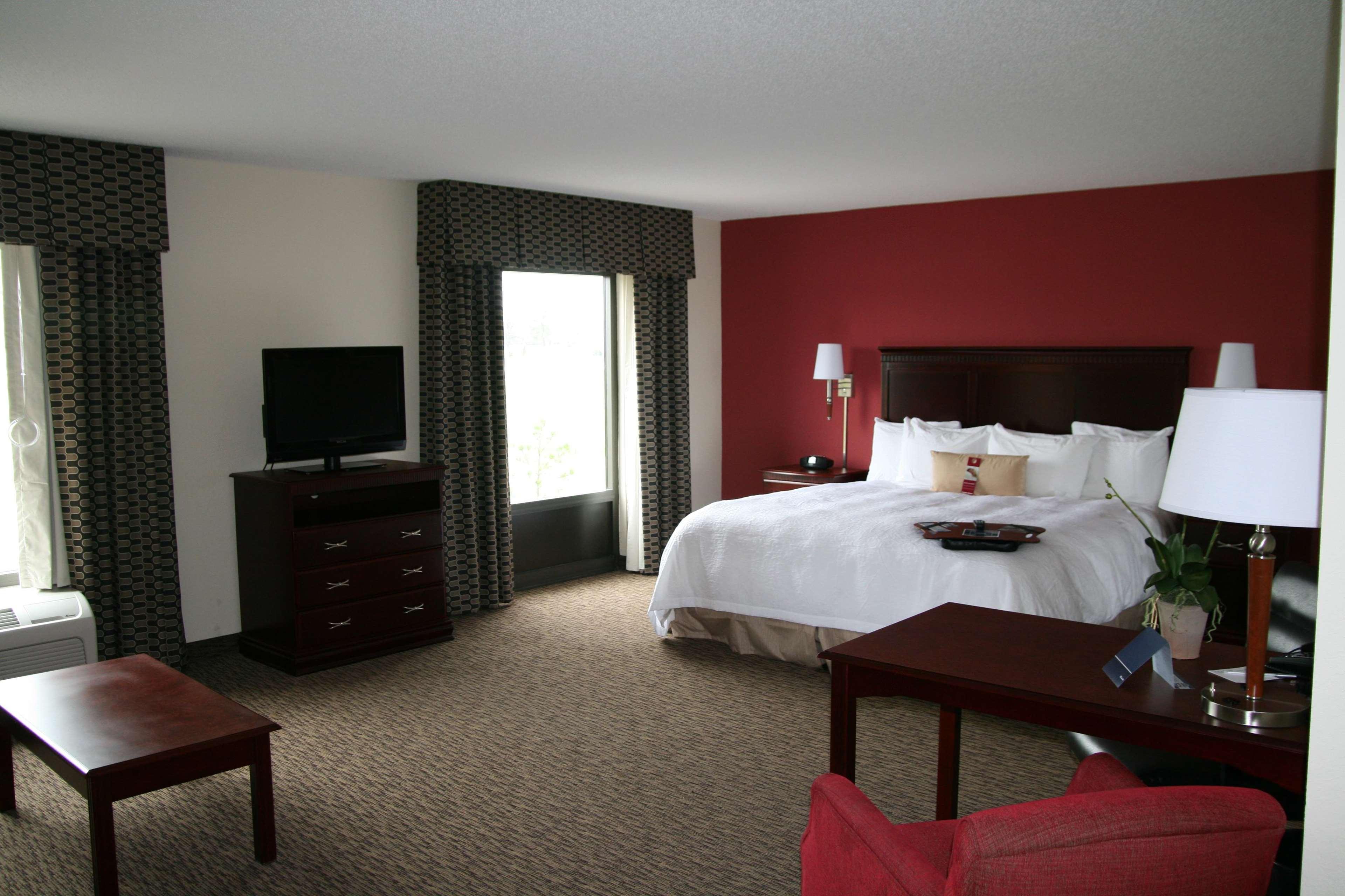 Hampton & Hotel 3*