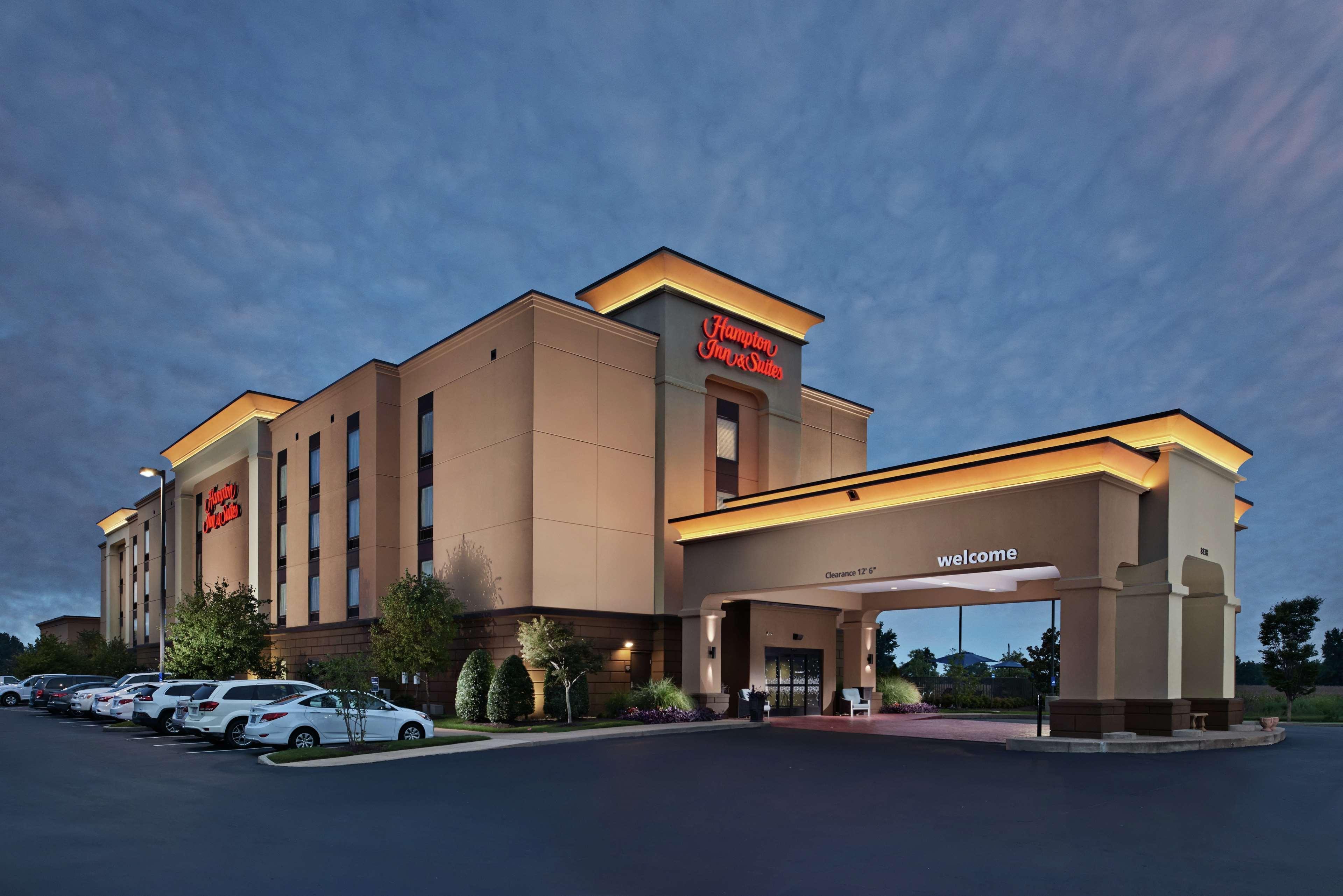 Hampton & Hotel 3*