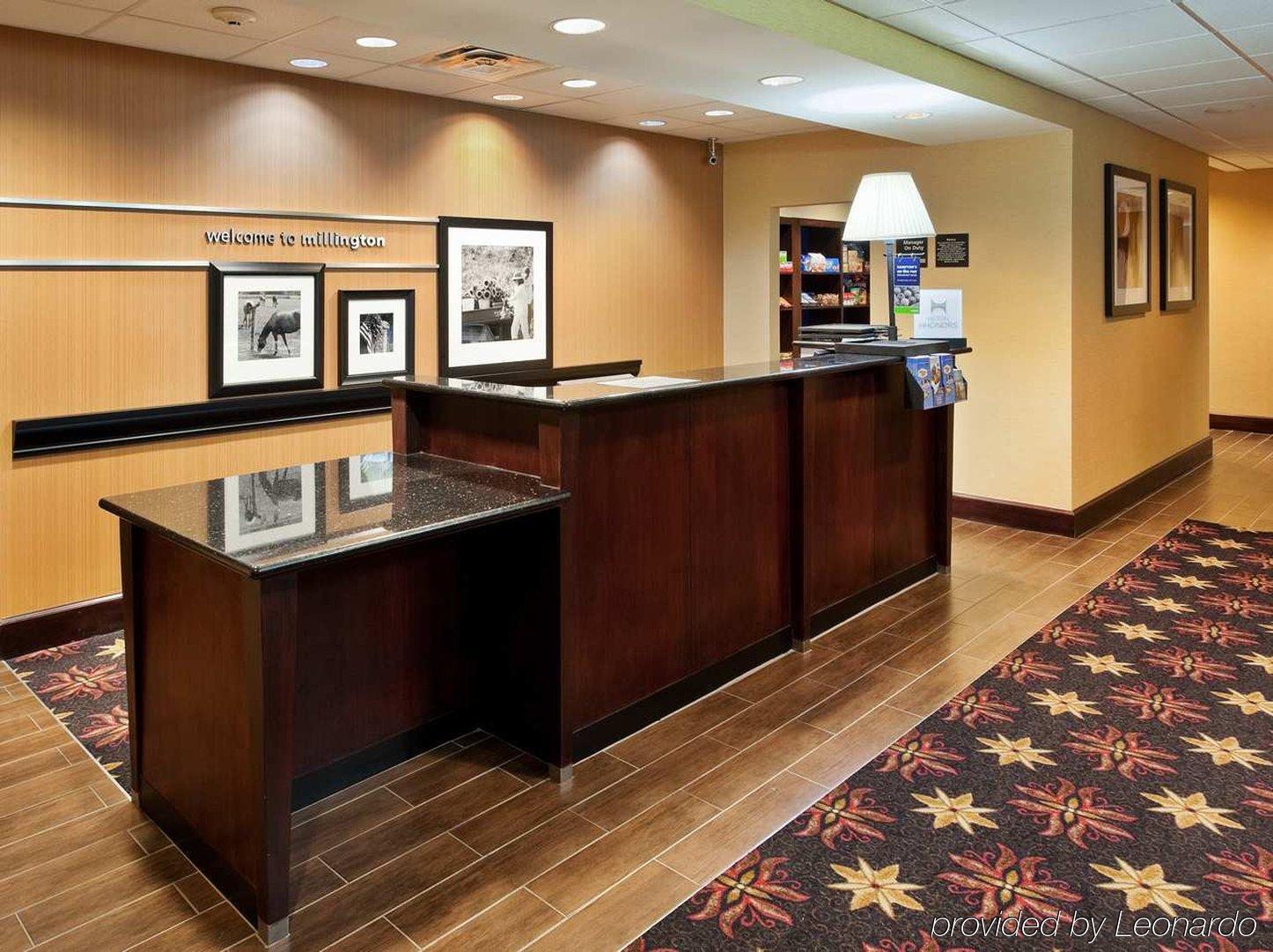 Hampton & Hotel 3*