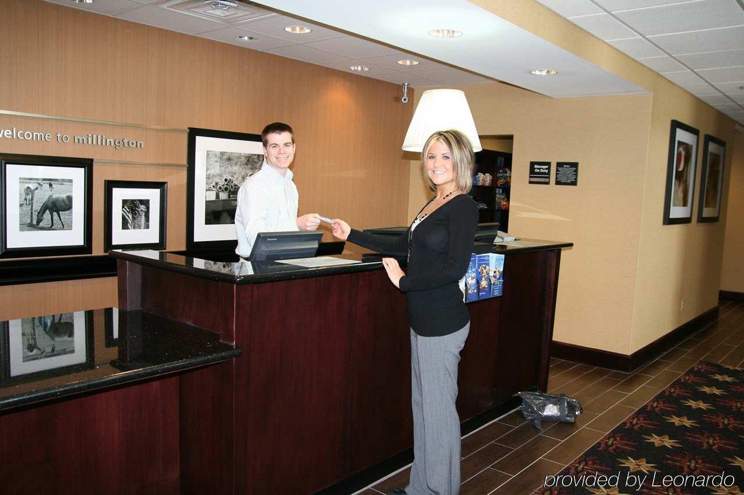 Hampton & Hotel Millington